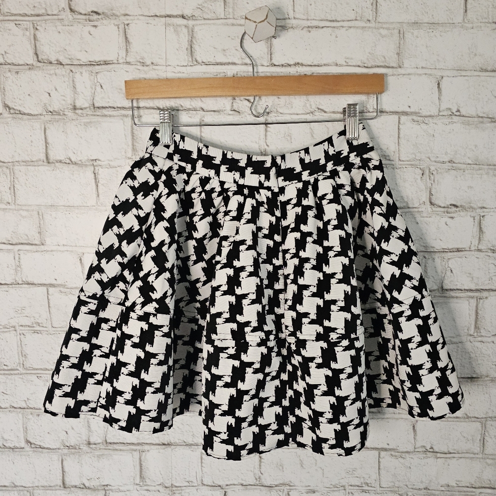 ☆ EXPRESS Houndstooth Mini Skirt, 0 ☆